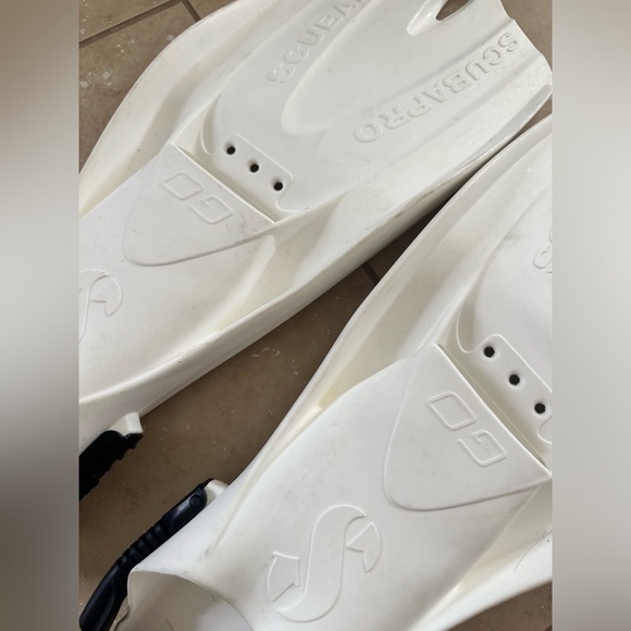 Scubapro Go Diving Fins WHITE size M/L - Picture 4 of 5